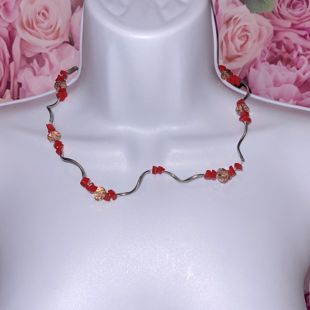 🔥Vintage 80’s Red & Pink Beaded Necklace - Picture 2 of 6